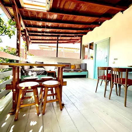 Casa Cu Smochin | House With The Fig Pensiune *
